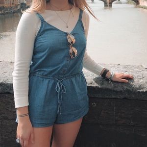 Denim strappy romper with pockets